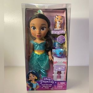 Disney Treat Time w/ Jasmine and Rajah